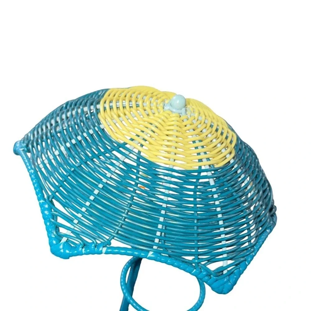N/A woven wicker